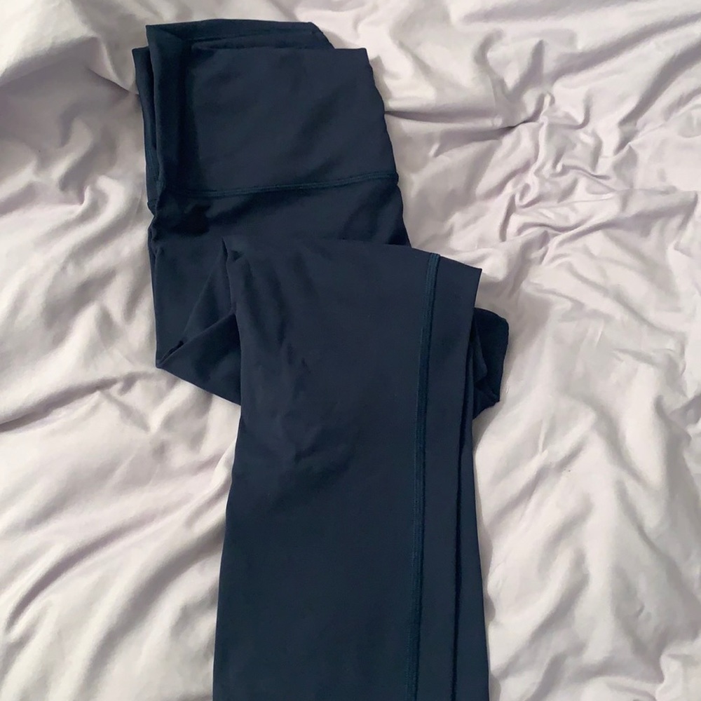 Wunder Under Train 23” navy blue